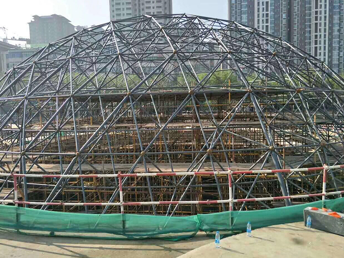 太仓球形网架钢结构施工